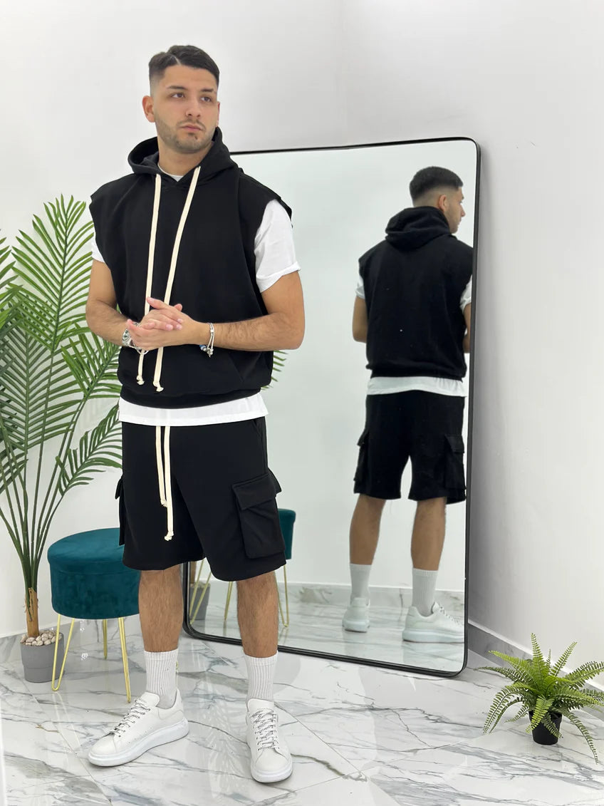Rafello&Co | Mouwloze Hoodie & Cargo Short Set