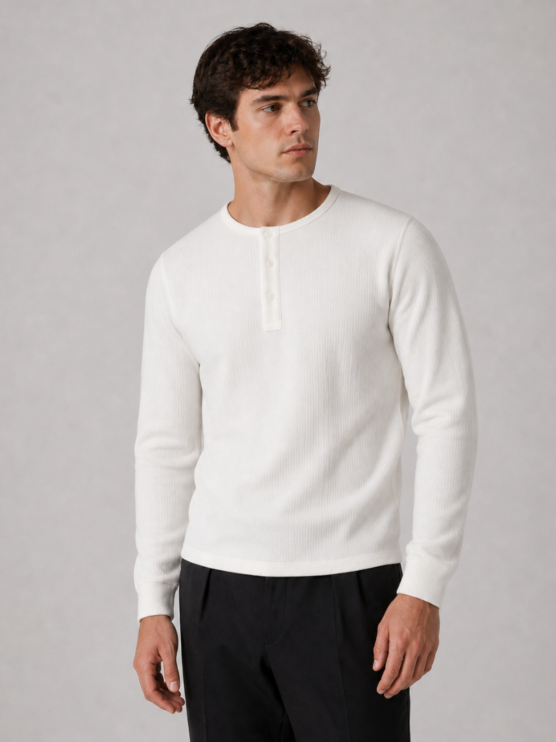 Minimalist ribbed Henley with refined everyday fit